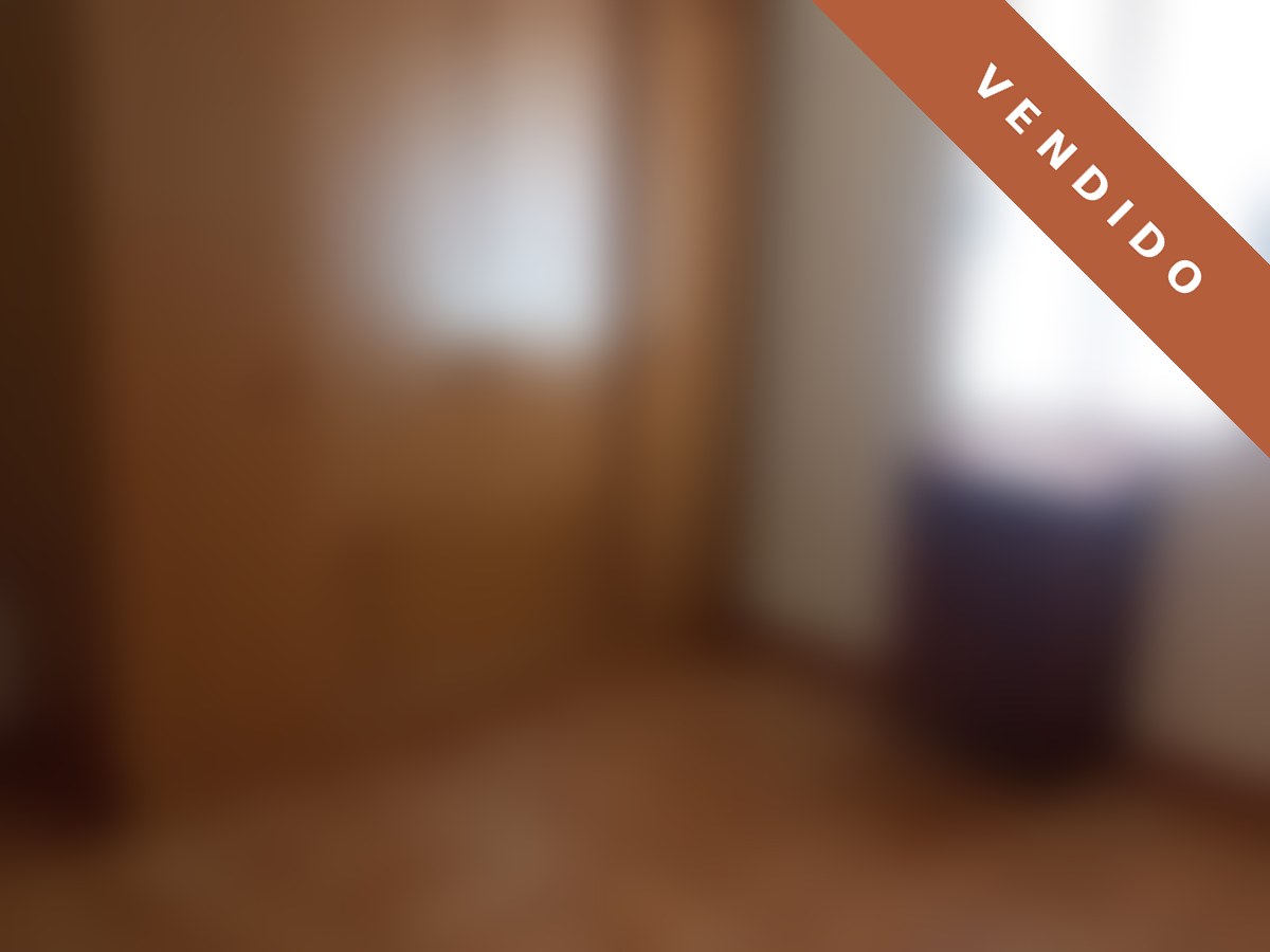 Imagen difuminada de piso de tres dormitorios vendido en Alcantarilla