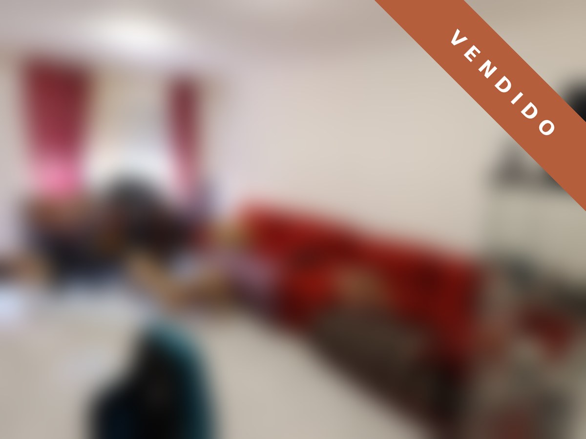 Imagen difuminada de casa de tres dormitorios vendida en Javalí Viejo